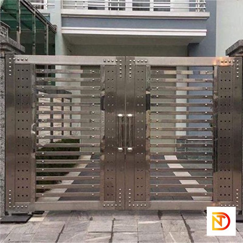 CONG-INOX-304-2-CANH-HIEN-DAI